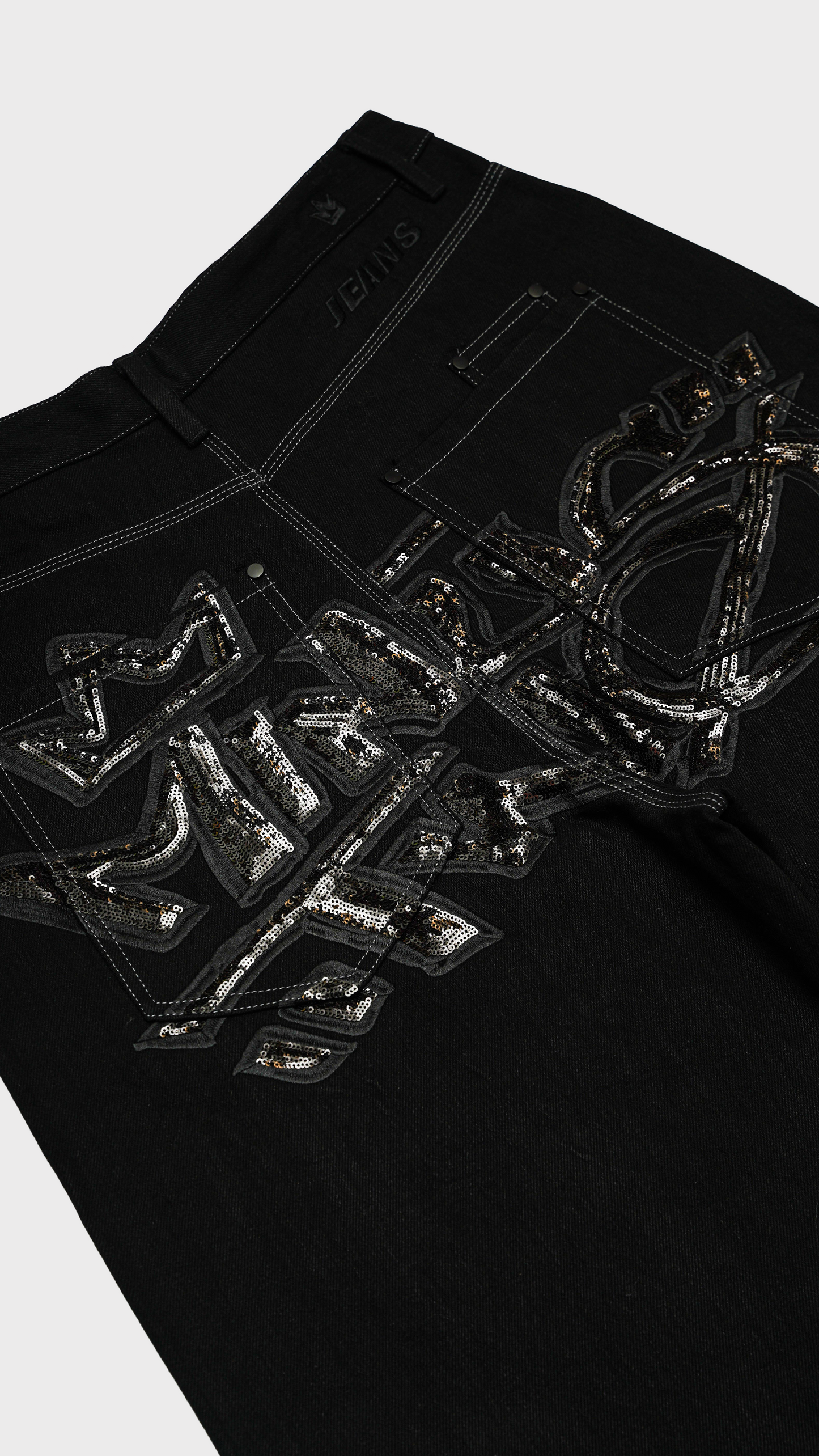 Jean super baggy avec logo couronne